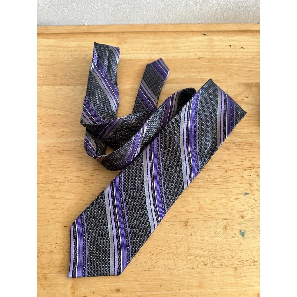 Pronto Uomo Platinum Purple Striped Tie